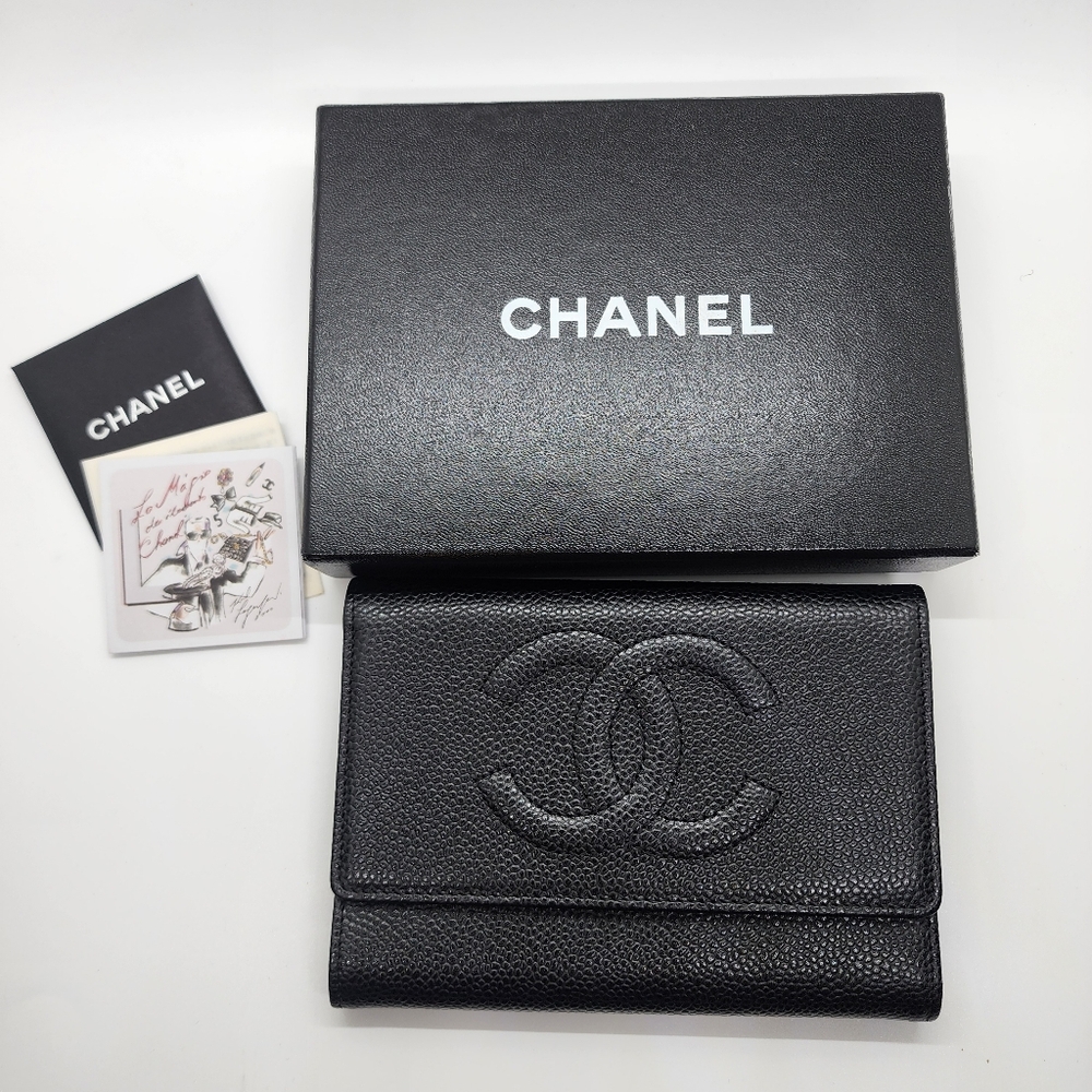CHANEL CC Black Caviar Trifold Wallet Women's Wallet